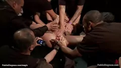Abspielen Öffentliche Schande: Gebunden und gefickt vor einer Menge - Amy Brooke, Prinzessin Donna, James Deen