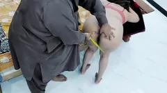 Jouer Rencontre passionnée du tailleur indien exotique avec le village bombe