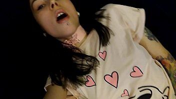 Redare Larisa din timisoara e filmata cu telefonul cand face xxx