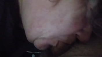 Jouer C'est une fille blonde chaude passionnée de xxx